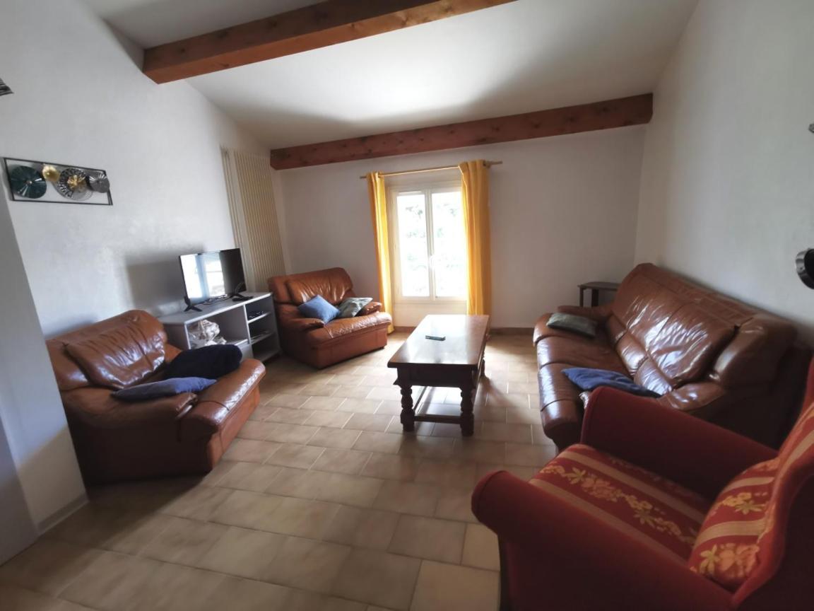 Charmant Appartement Dans Corps De Ferme Aiglun Aiglun  Екстериор снимка